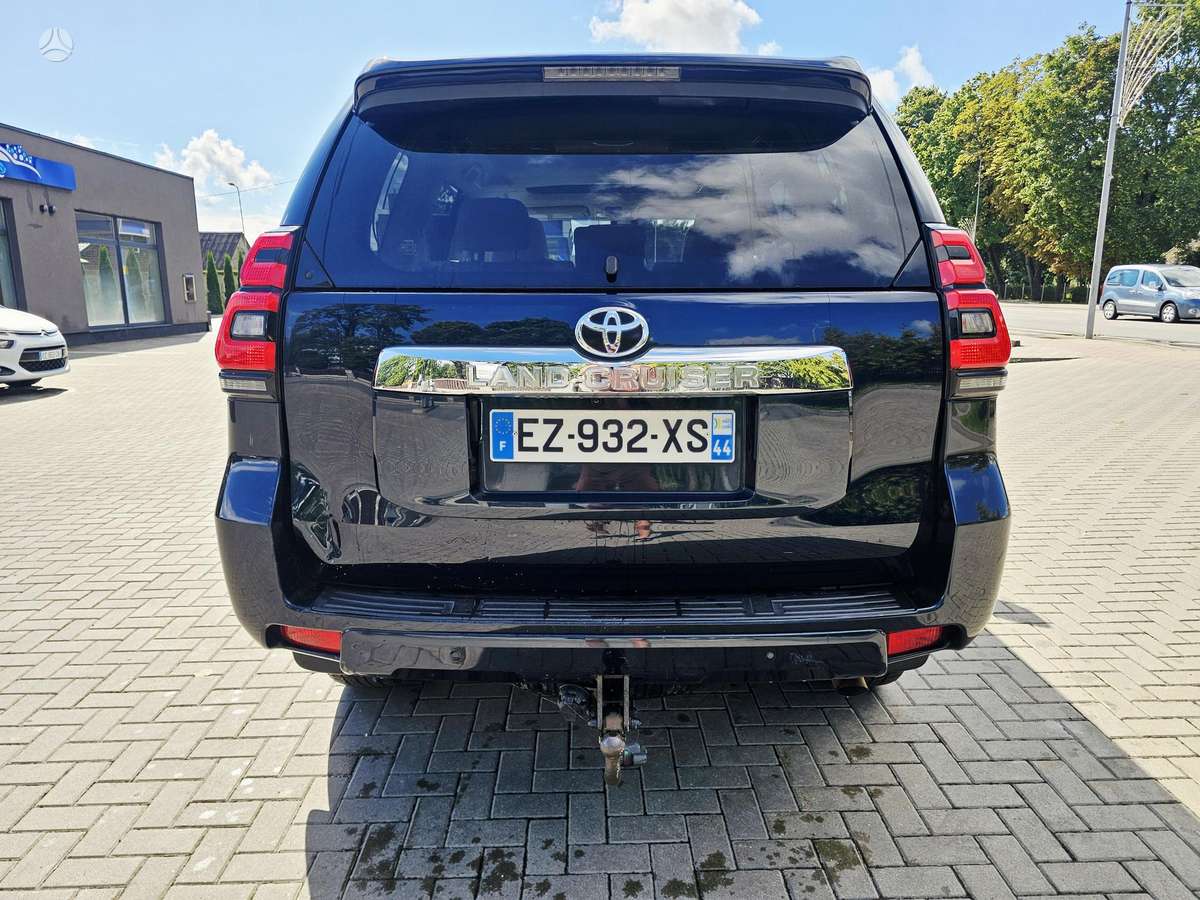 Toyota Land Cruiser - 8