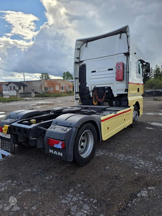 MAN TGX, 2 спальных места