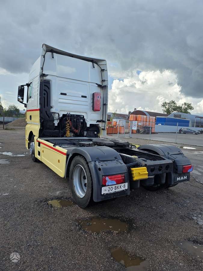 MAN TGX, 2 спальных места