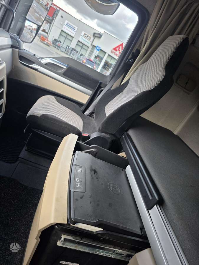 MAN TGX, 2 спальных места