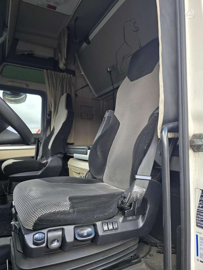 MAN TGX, 2 спальных места