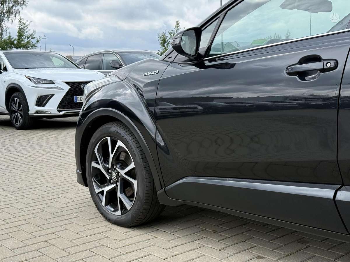 Toyota C-HR - 6