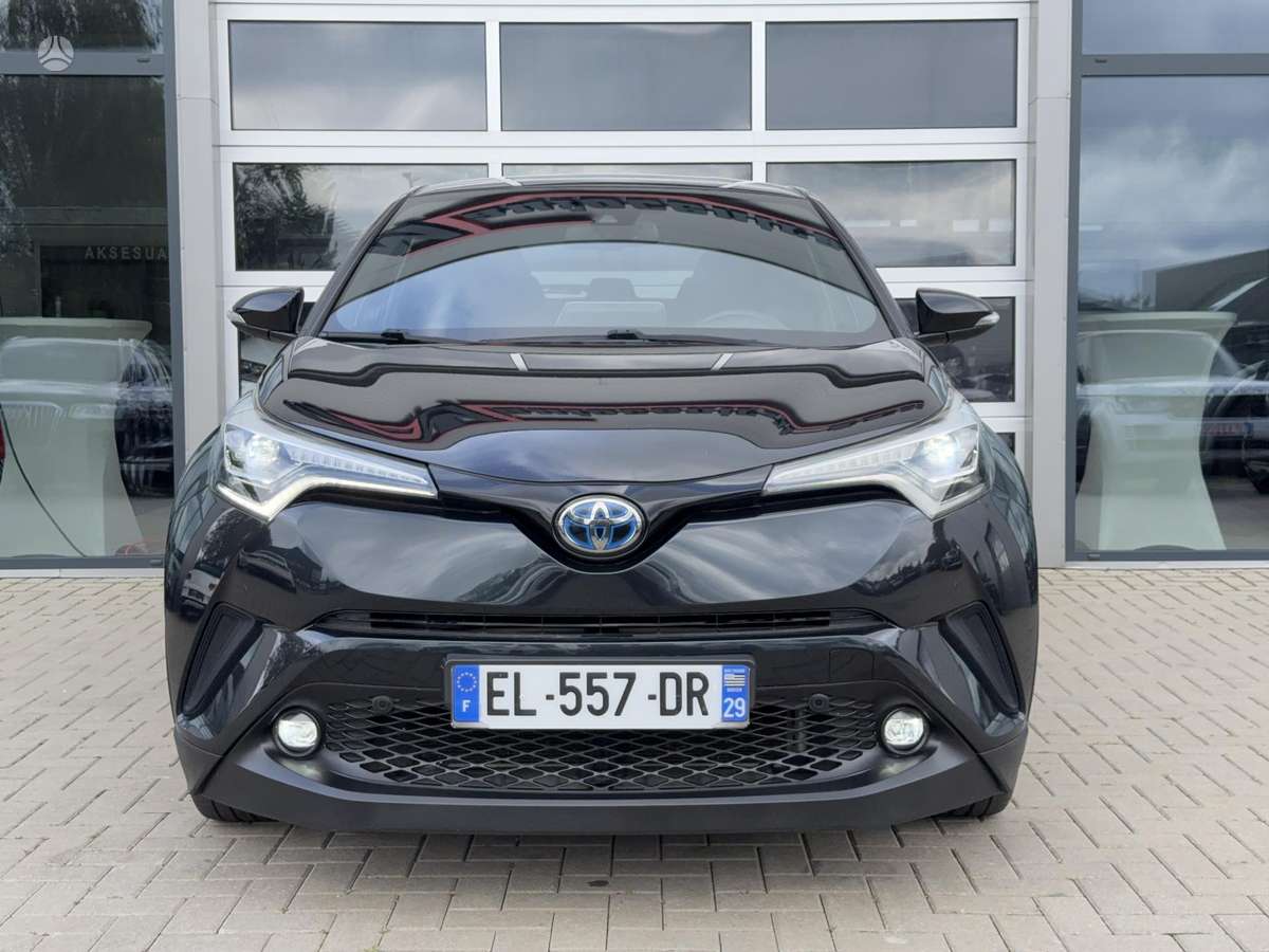 Toyota C-HR - 11