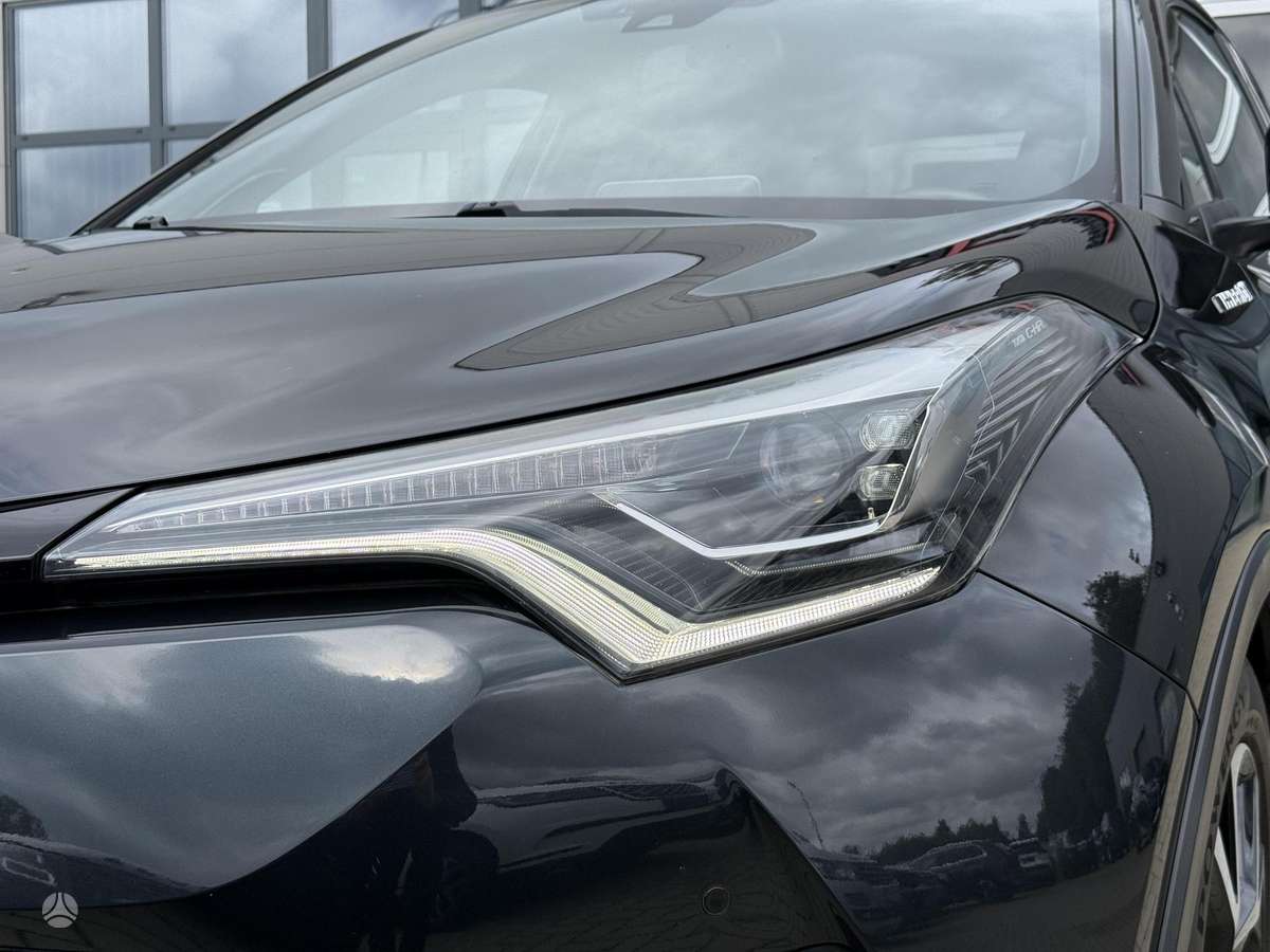 Toyota C-HR - 5