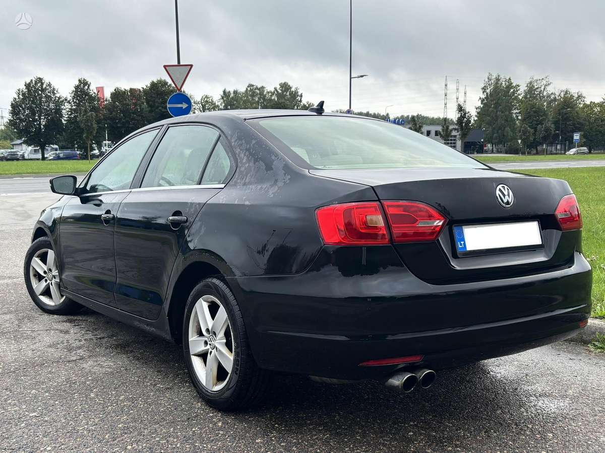 Volkswagen Jetta, 2.0 l., Седан
