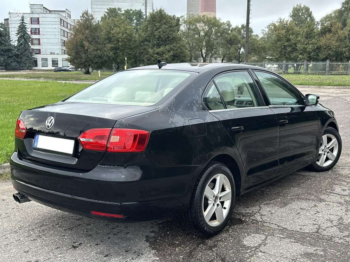 Volkswagen Jetta, 2.0 l., Седан