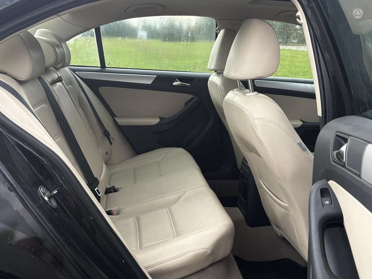 Volkswagen Jetta, 2.0 l., Седан