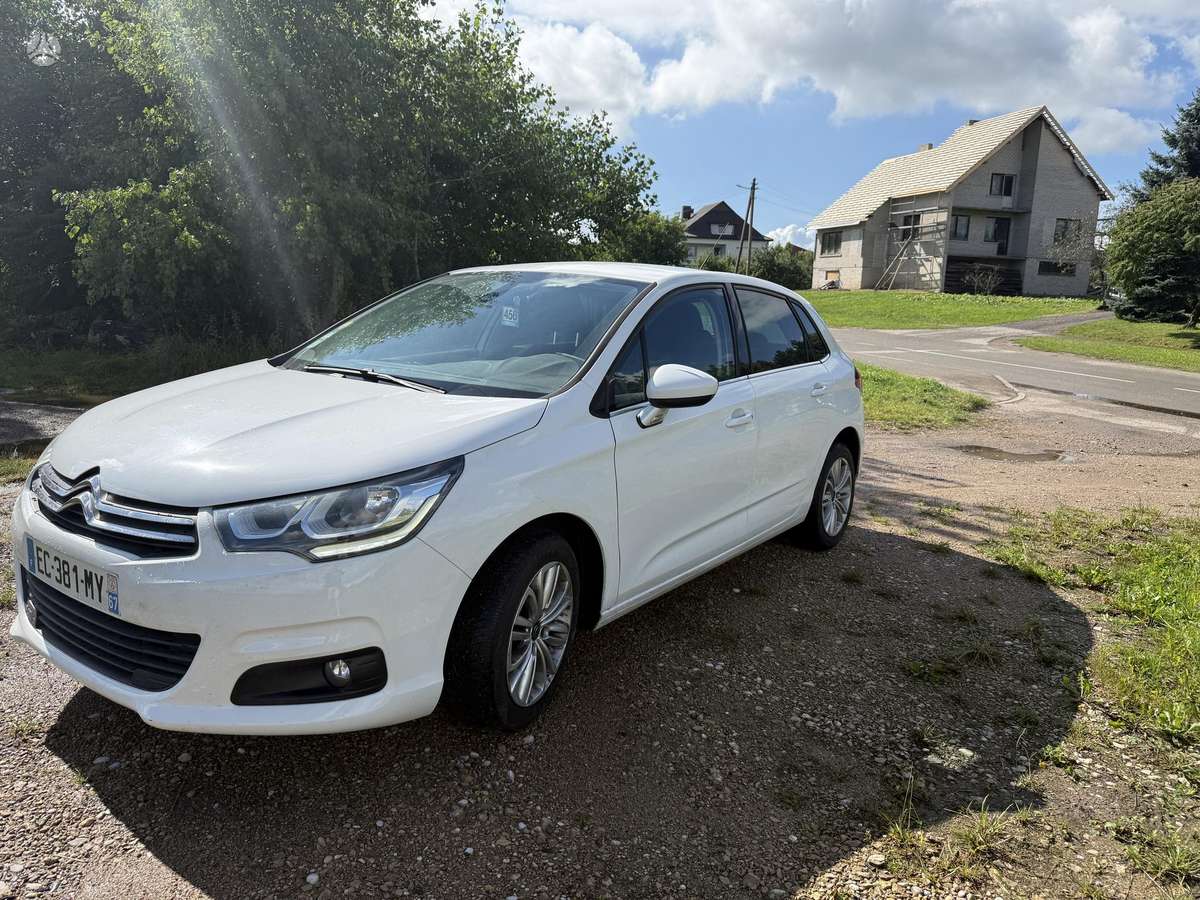 Citroen C4, 1.6 l., hatchback