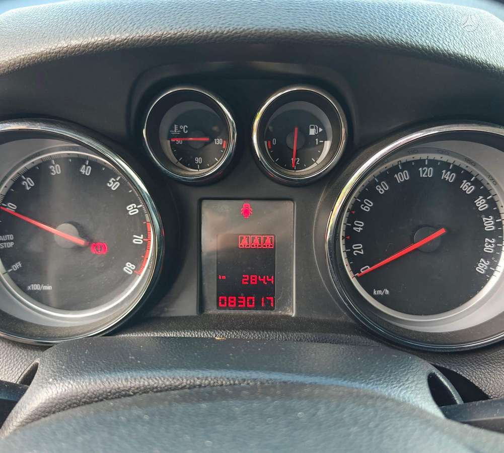 Opel Mokka, 1.6 l., Хэтчбек