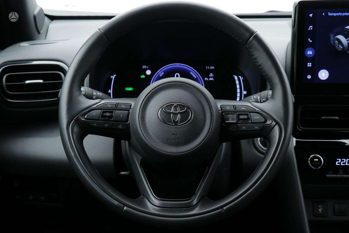 Toyota Yaris Cross - 12