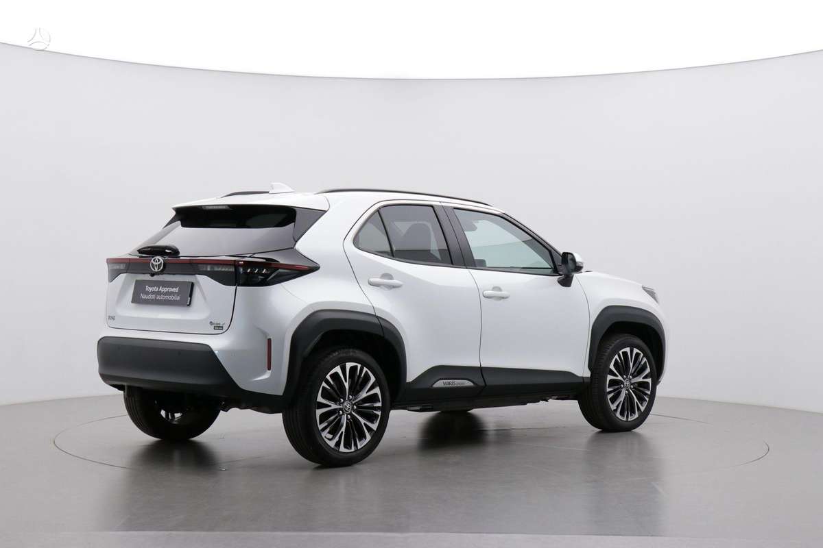 Toyota Yaris Cross - 3