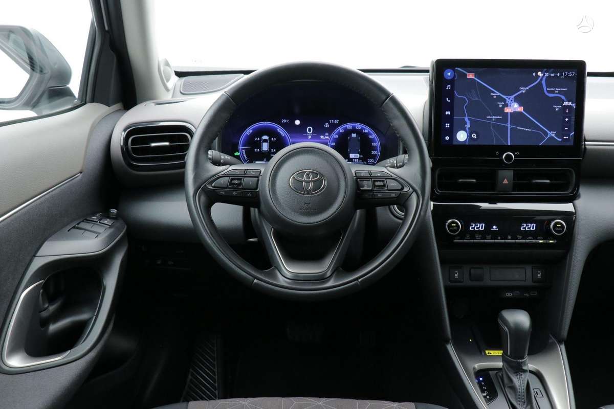 Toyota Yaris Cross - 8