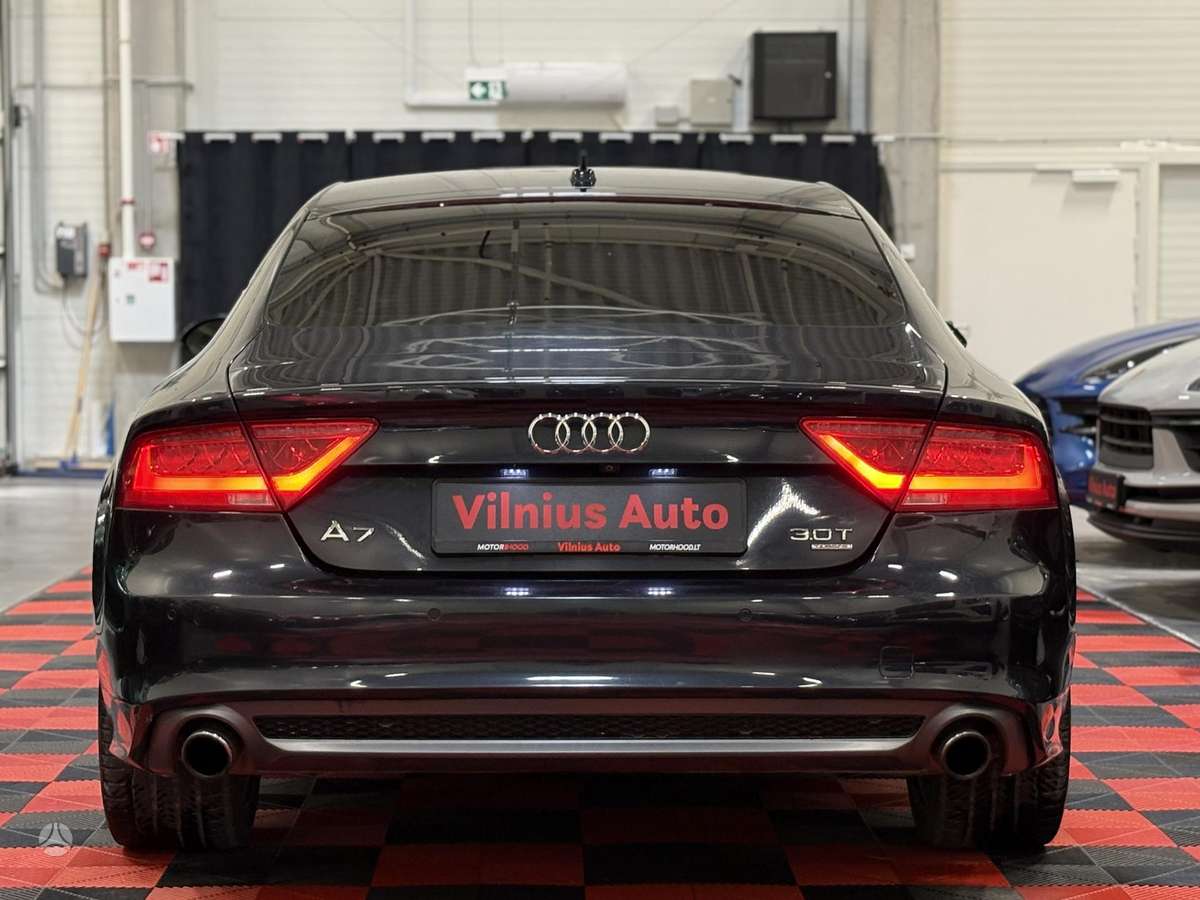 Audi A7, 3.0 l., Седан