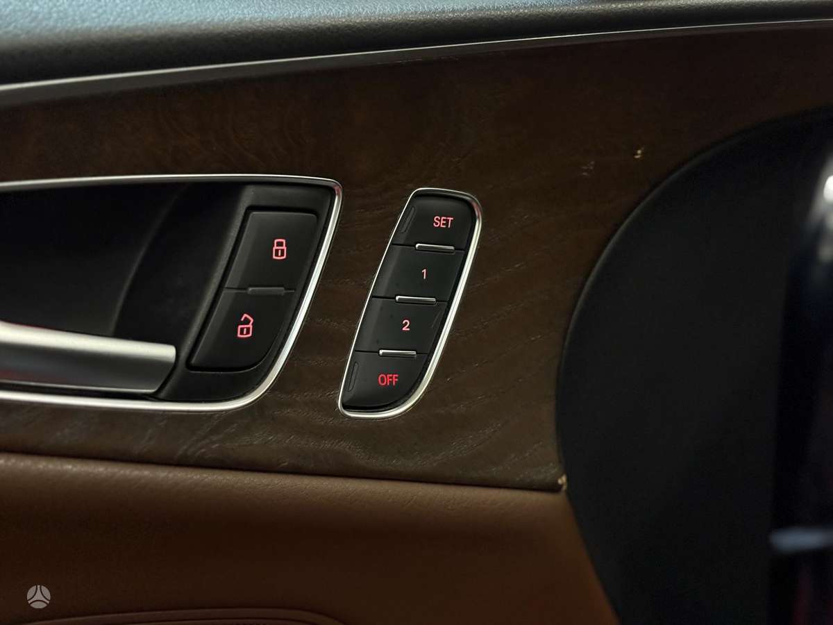 Audi A7, 3.0 l., Седан