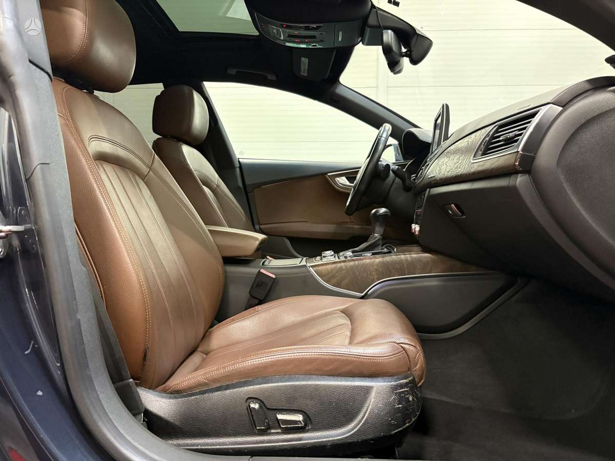 Audi A7, 3.0 l., Седан