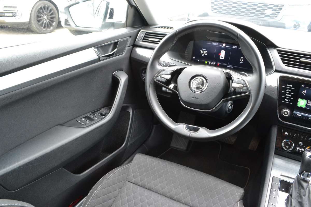 Skoda Superb, 2.0 l., Универсал