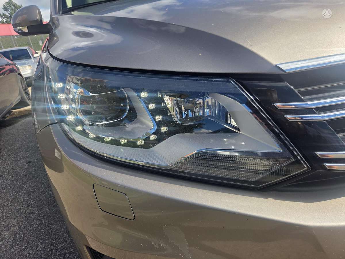Volkswagen Tiguan - 3