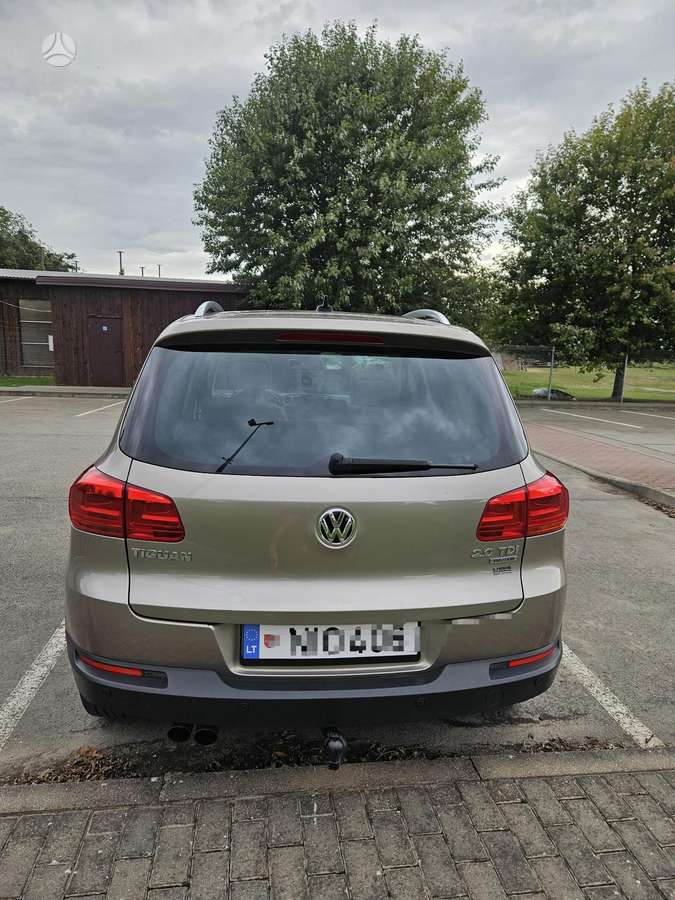 Volkswagen Tiguan - 8