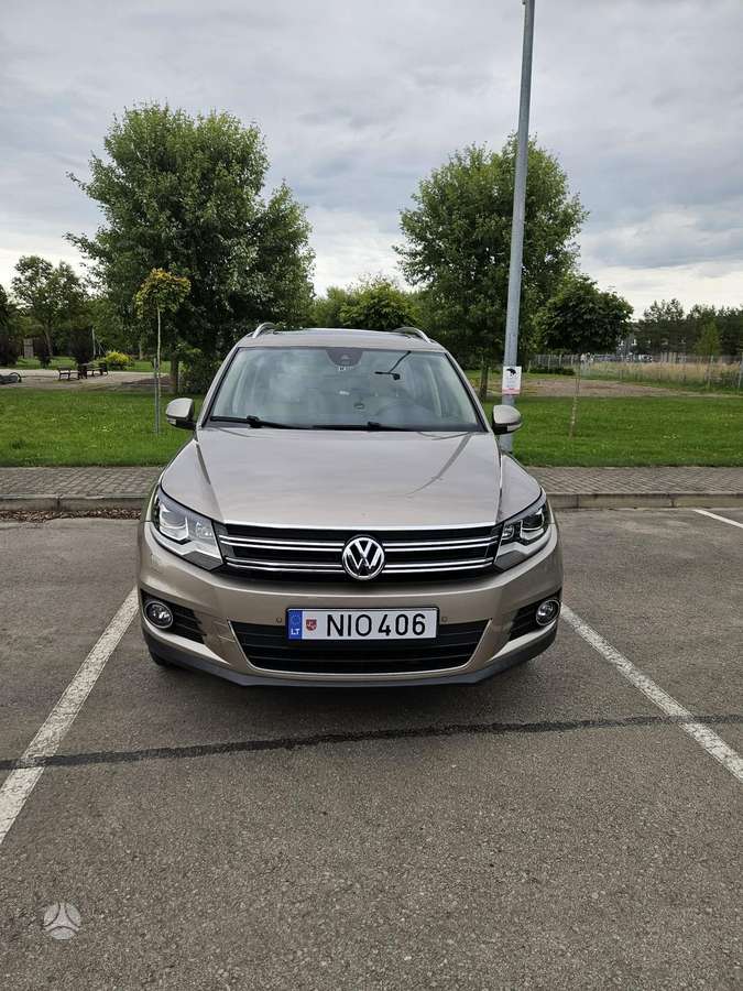 Volkswagen Tiguan - 12