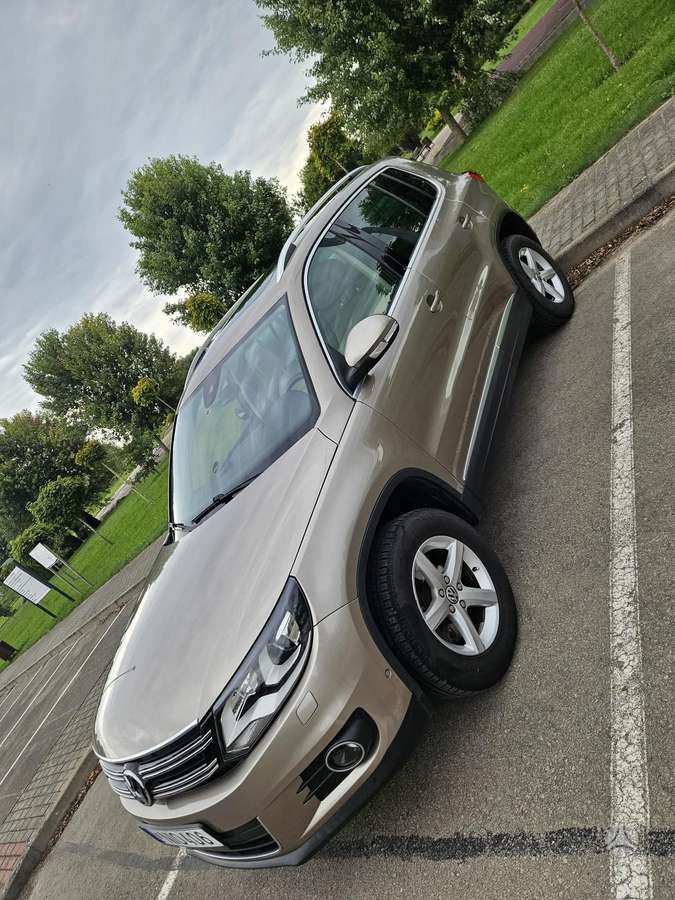 Volkswagen Tiguan - 11