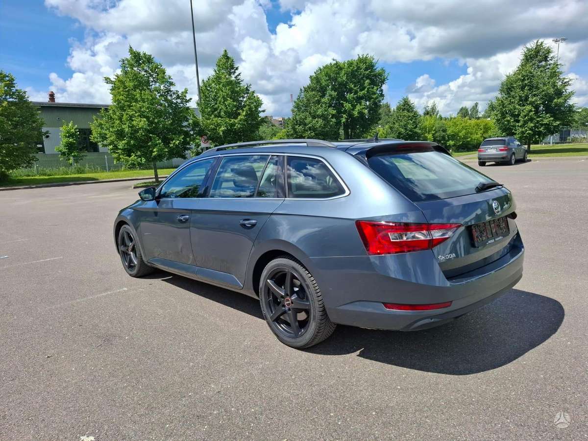 Skoda Superb, 2.0 l., Универсал