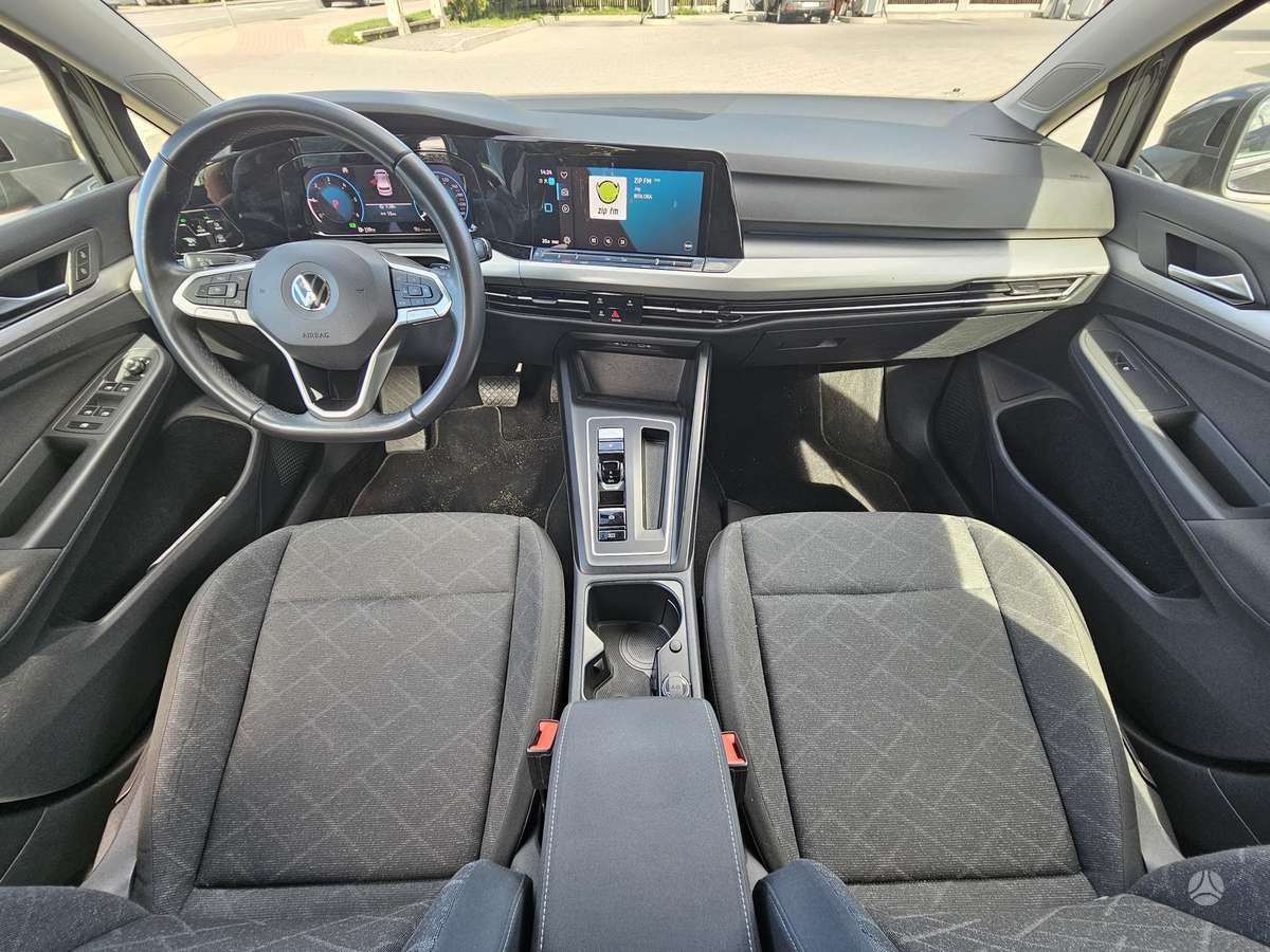Volkswagen Golf - 9