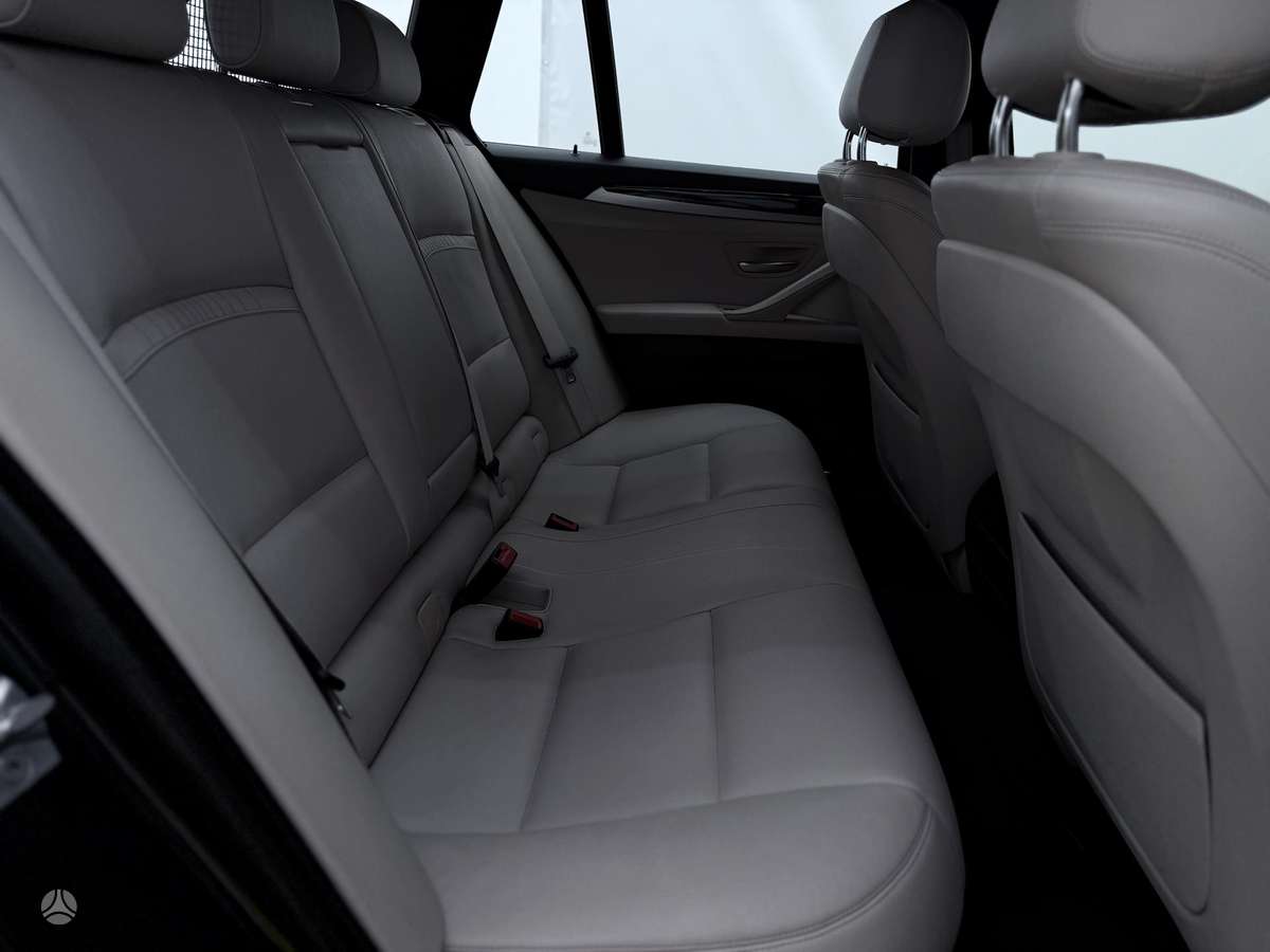 BMW 520, 2.0 l., wagon