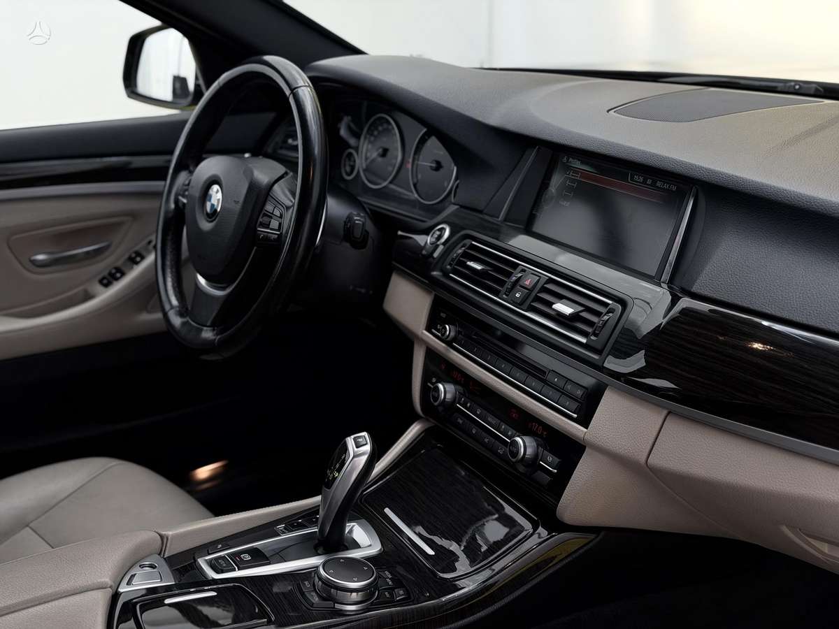 BMW 520, 2.0 l., wagon