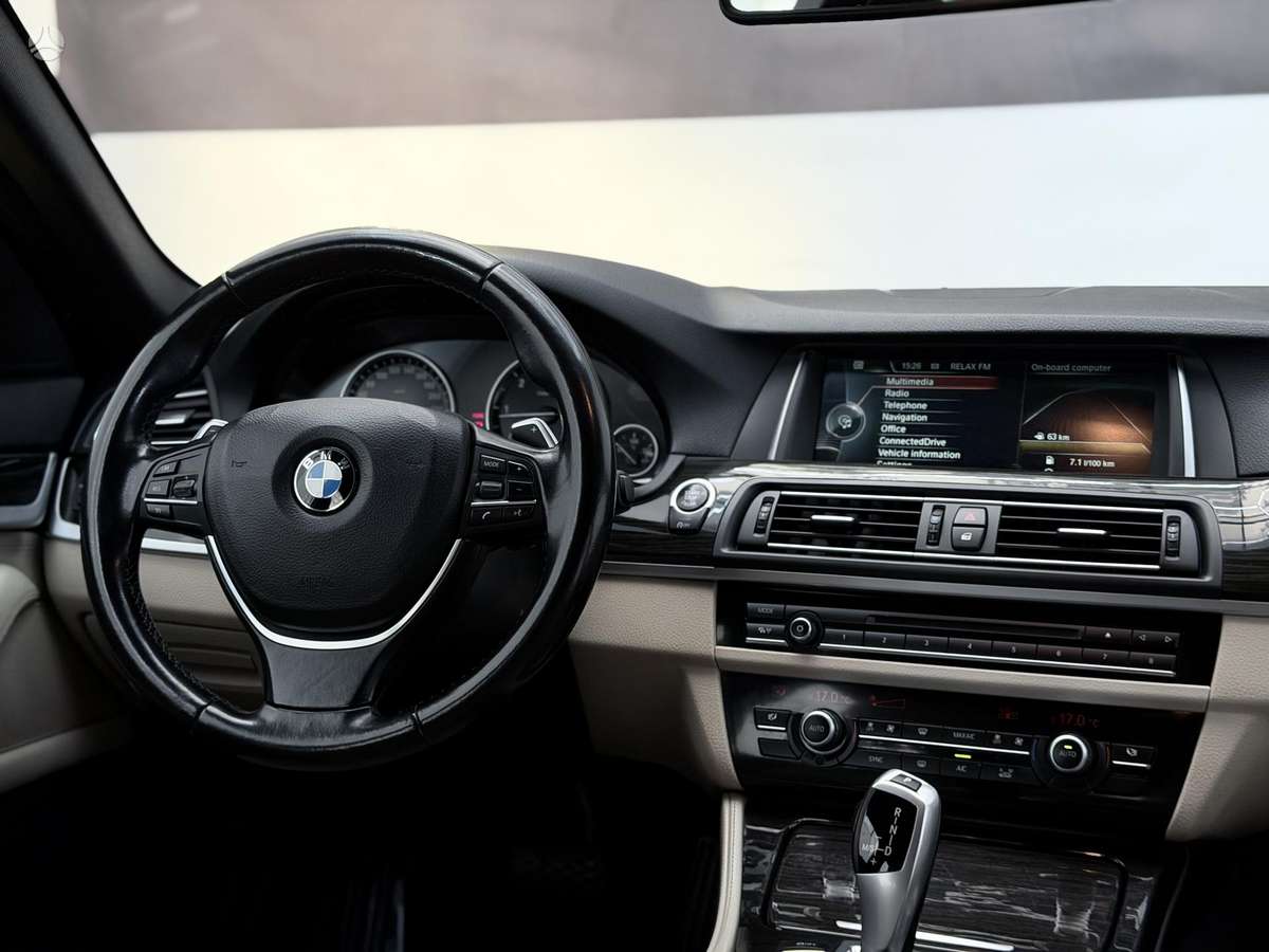 BMW 520, 2.0 l., wagon