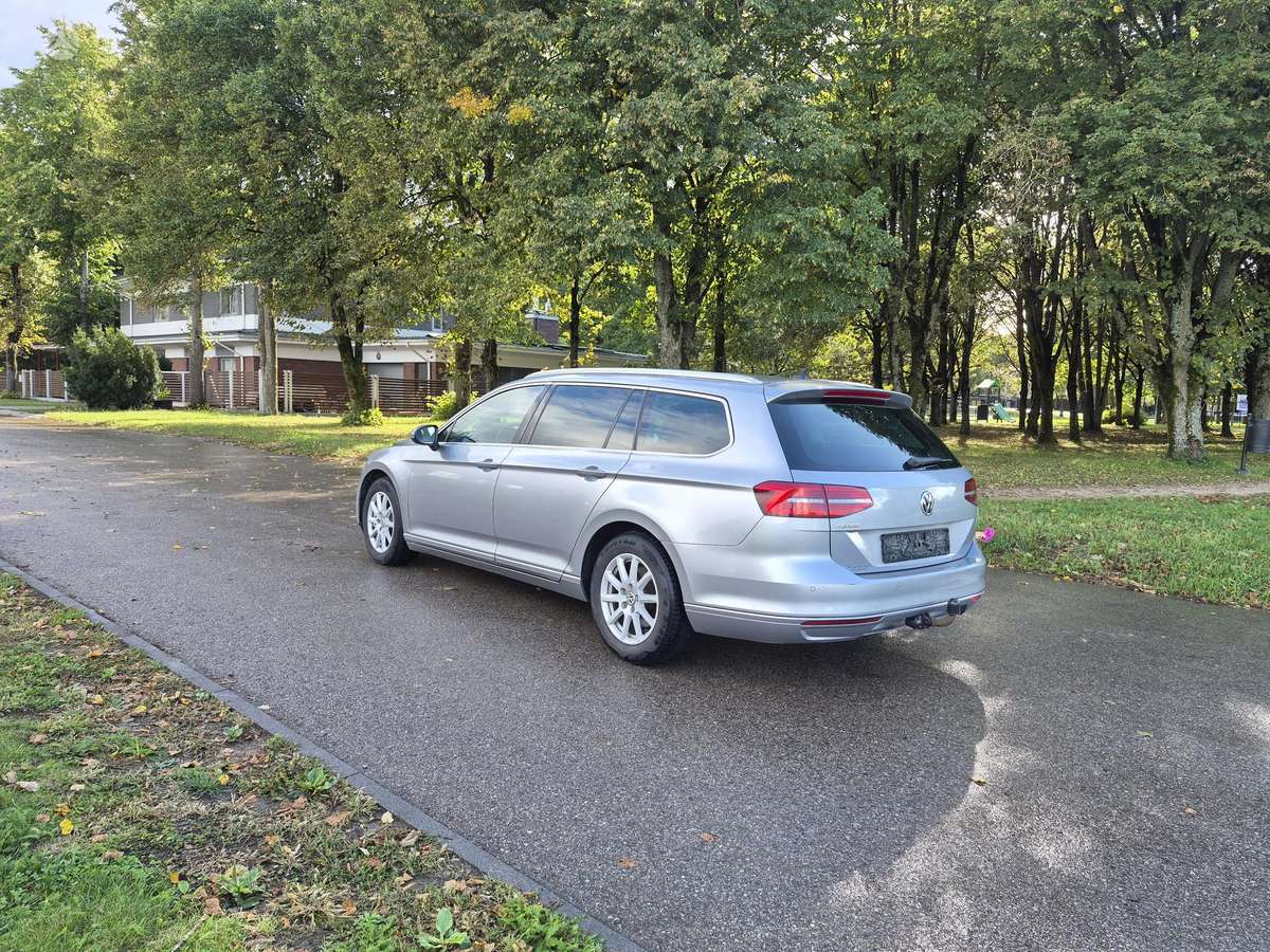 Volkswagen Passat - 6