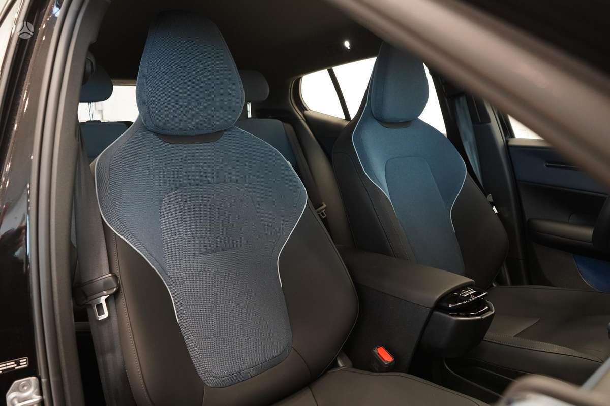 Volvo EX30 - 11
