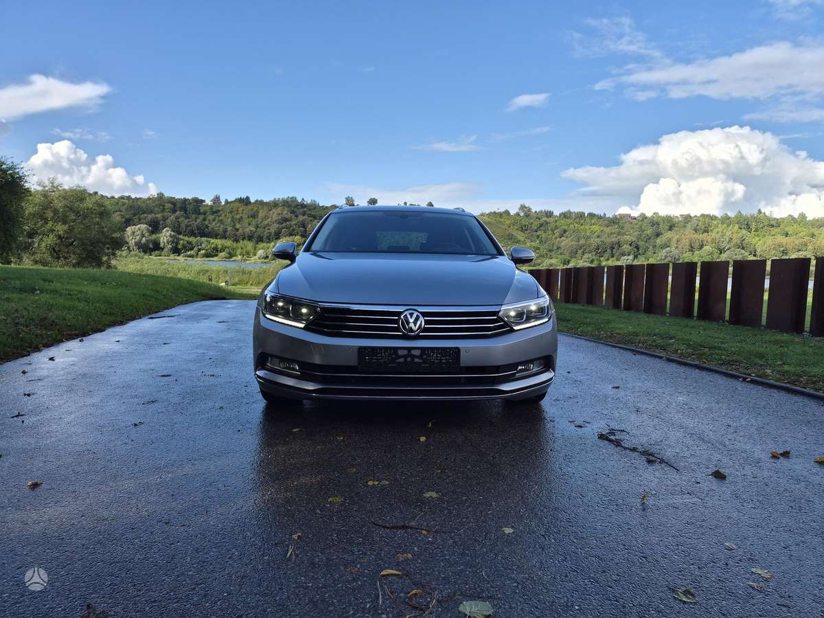 Volkswagen Passat - 12
