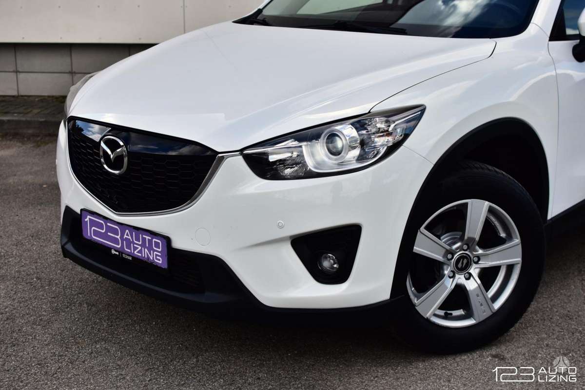Mazda CX-5, 2.2 l., off-road / crossover