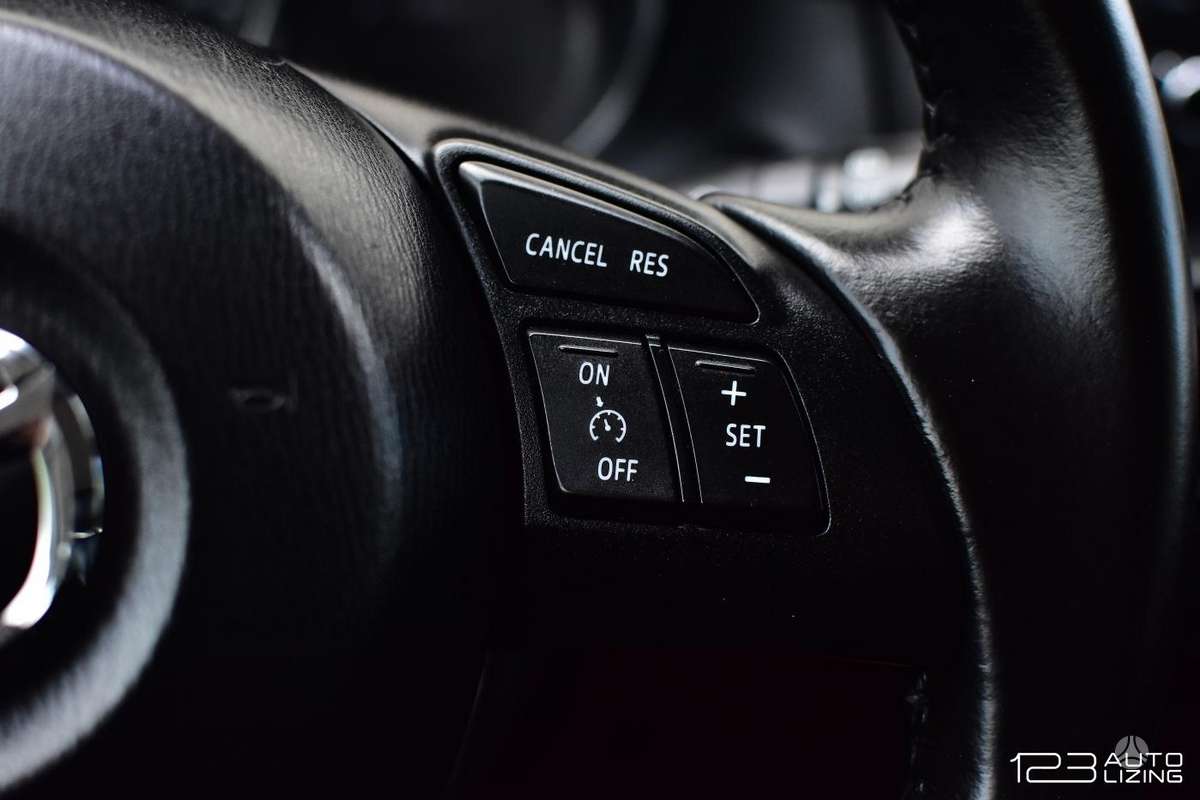 Mazda CX-5, 2.2 l., off-road / crossover