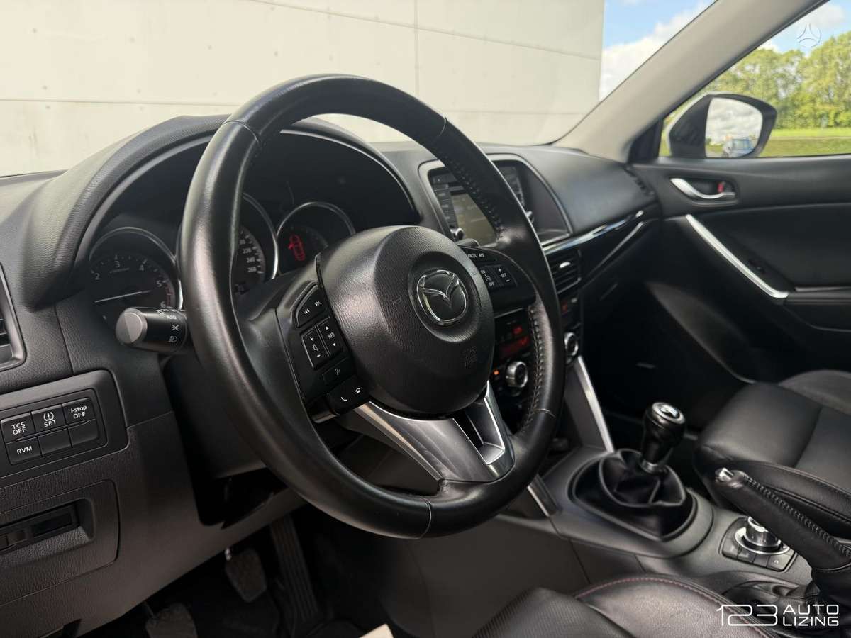 Mazda CX-5, 2.2 l., off-road / crossover
