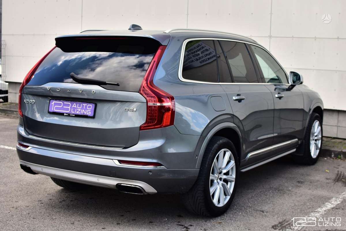 Volvo XC90 - 9