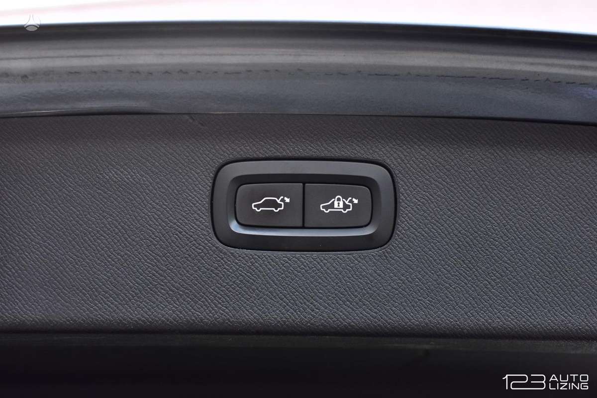 Volvo XC90 - 10