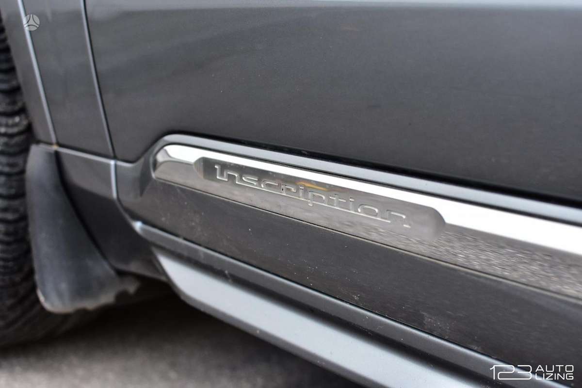Volvo XC90 - 11