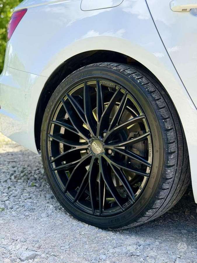 Audi A4, 3.0 l., universalas