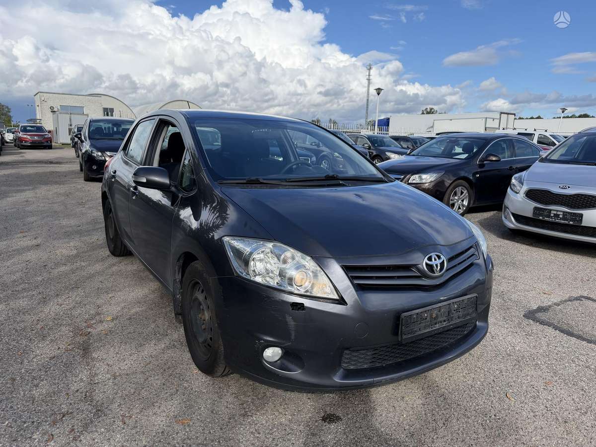 Toyota Auris, 1.3 l., hatchback