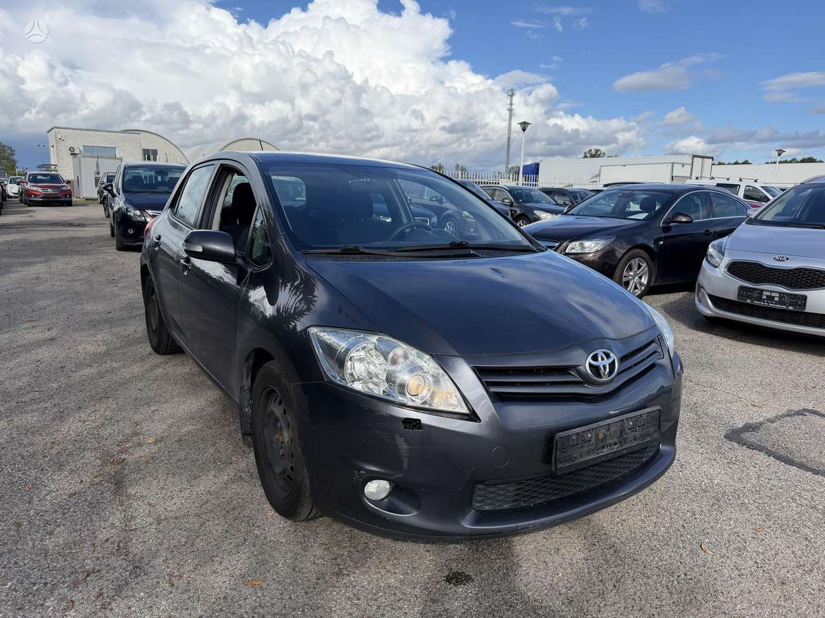 Toyota Auris - 3