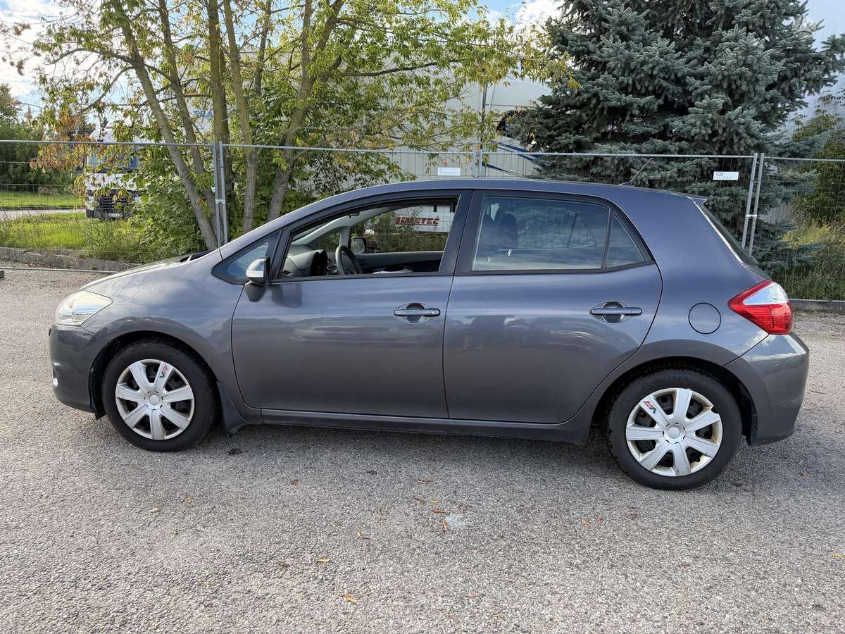 Toyota Auris, 1.3 l., hatchback