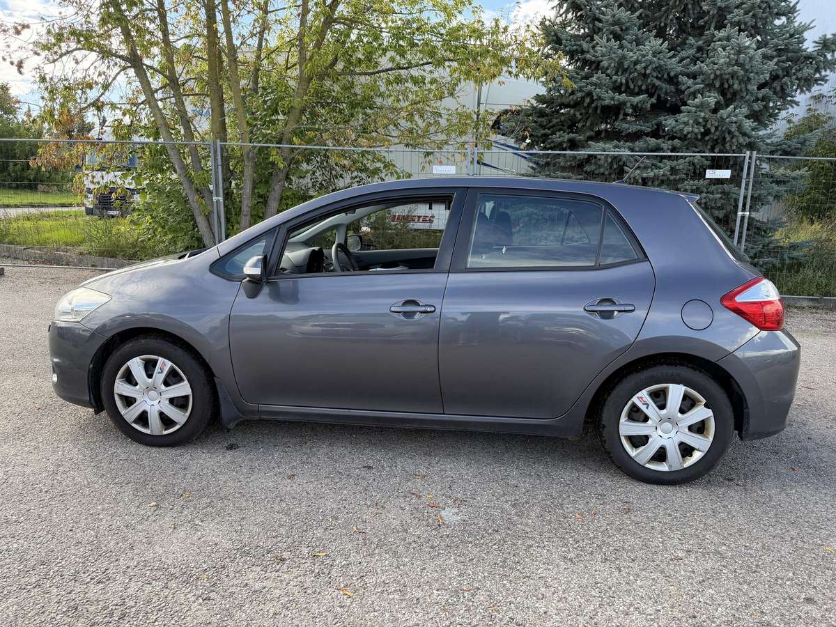 Toyota Auris - 7