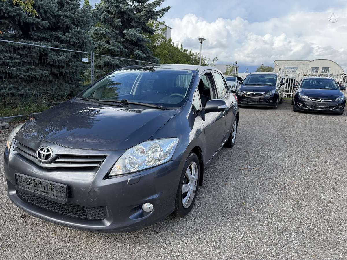 Toyota Auris, 1.3 l., hatchback