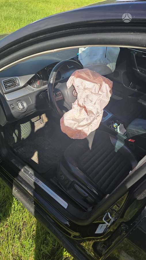 Volkswagen Passat, 2.0 l., Универсал