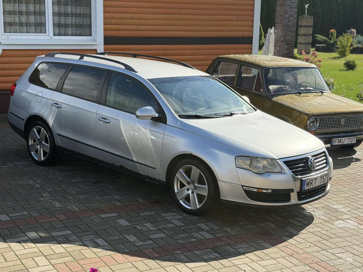 Volkswagen Passat - 1