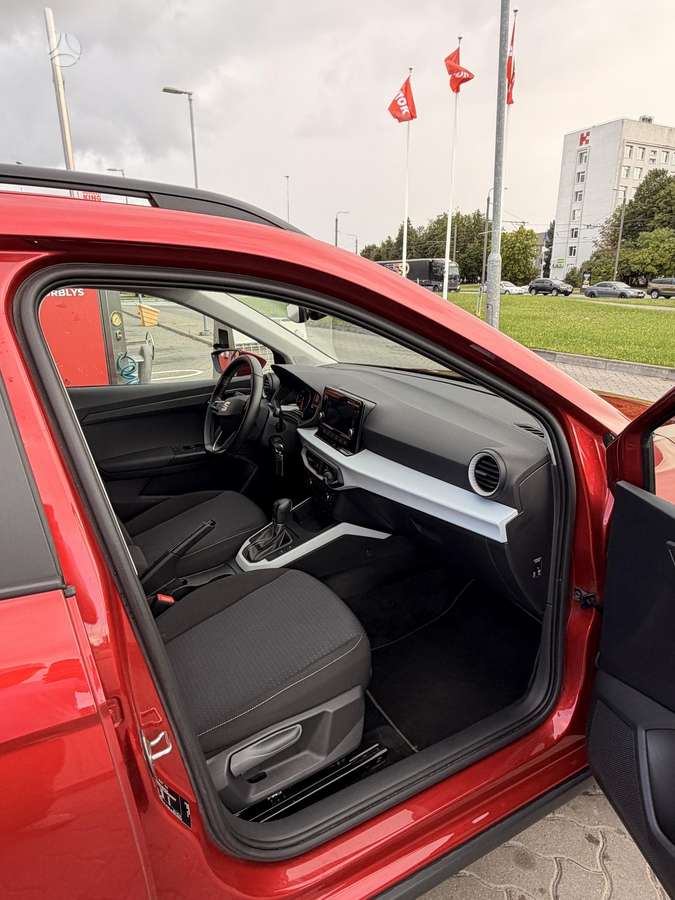 SEAT Arona - 4