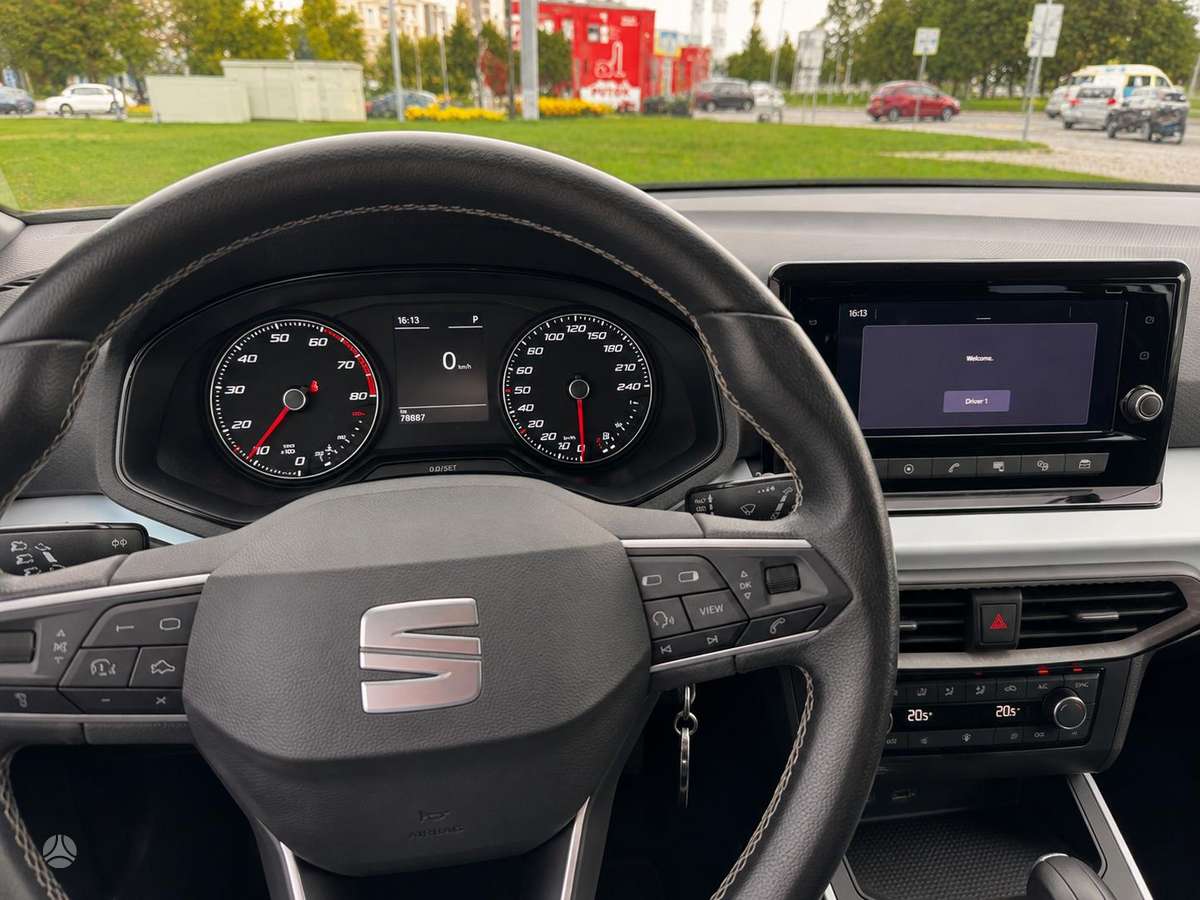 SEAT Arona - 6