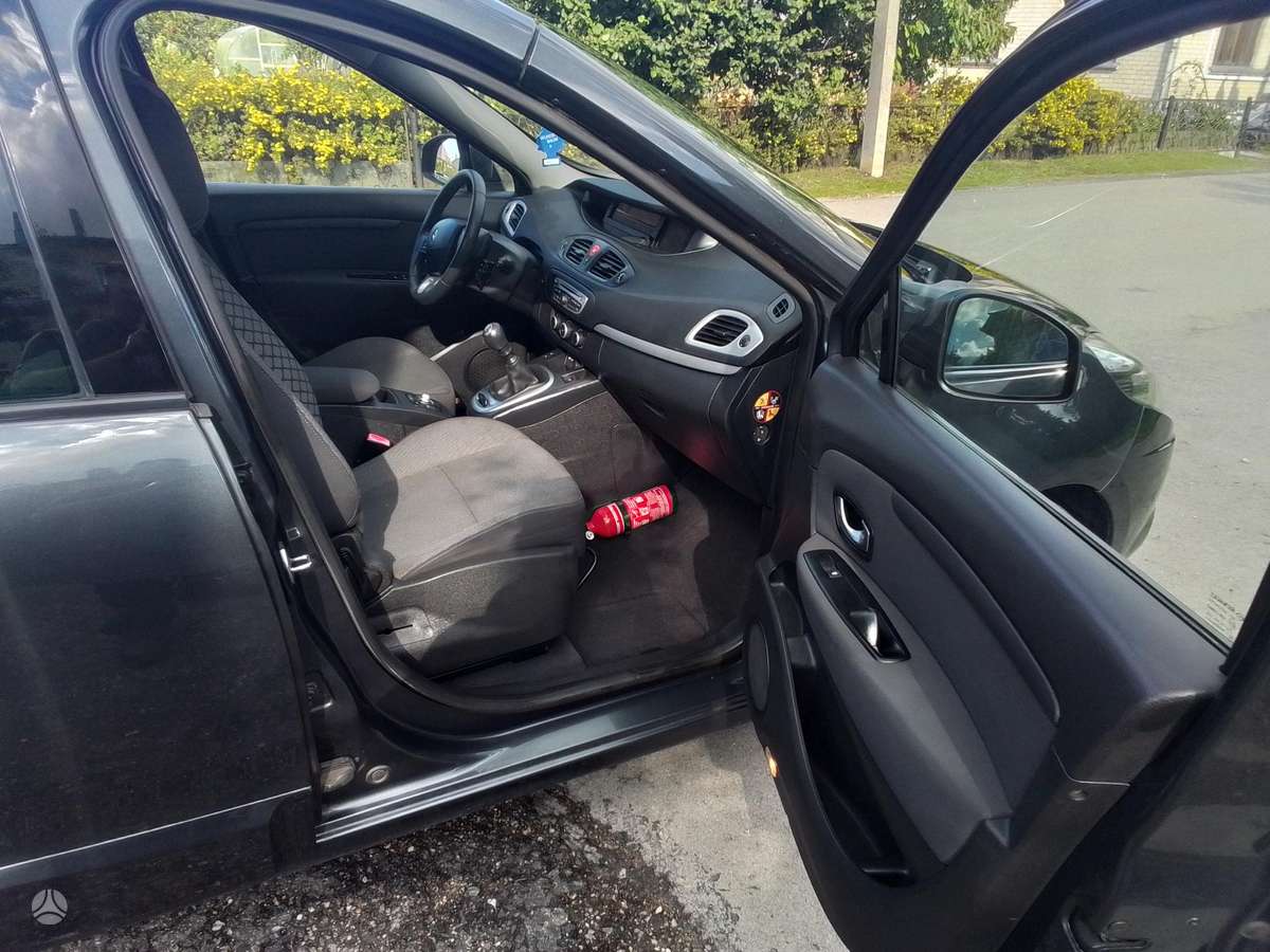Renault Scenic, 1.5 l., Минивэн