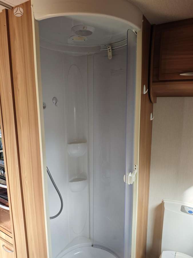 Lunar CLUBMAN Ck, кемперы